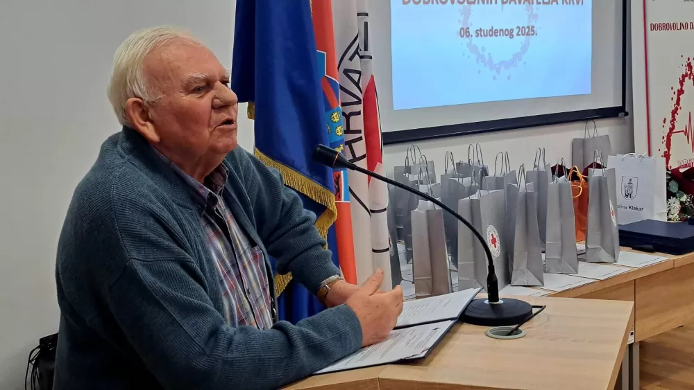 Gradsko društvo Crvenog križa dodijelio priznanja višestrukim darivateljima krvi