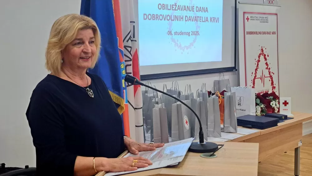 Gradsko društvo Crvenog križa dodijelio priznanja višestrukim darivateljima krvi