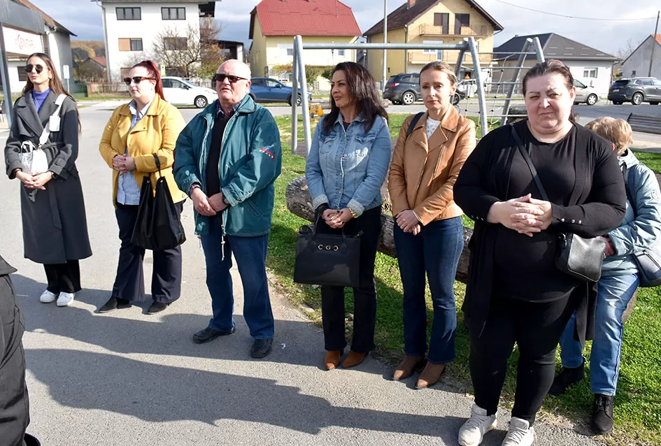 Blagoslovljeno i javnosti predstavljeno novo, prilagođeno vozilo za osobe s invaliditetom