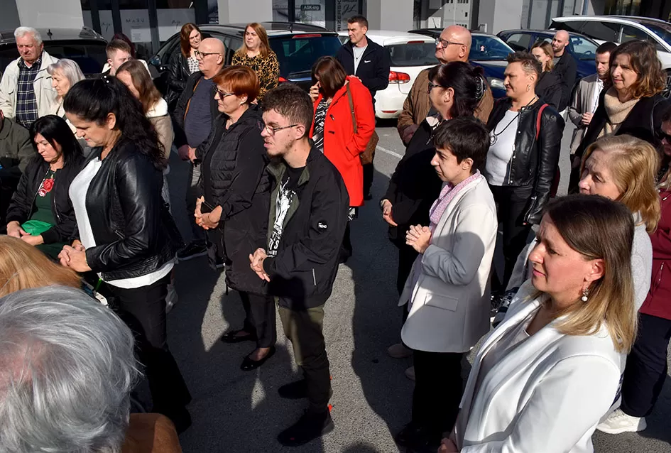 Blagoslovljeno i javnosti predstavljeno novo, prilagođeno vozilo za osobe s invaliditetom