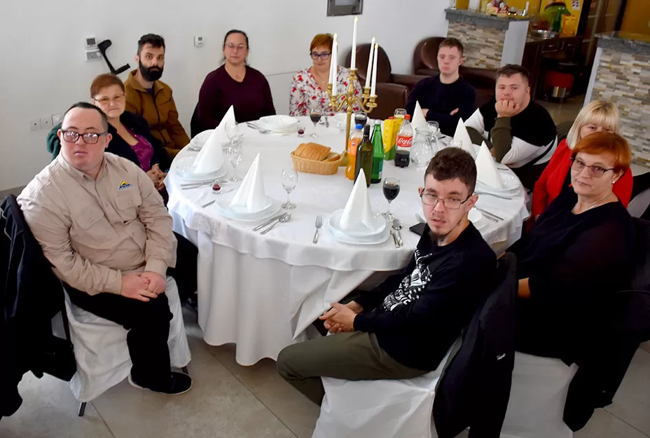 Blagoslovljeno i javnosti predstavljeno novo, prilagođeno vozilo za osobe s invaliditetom