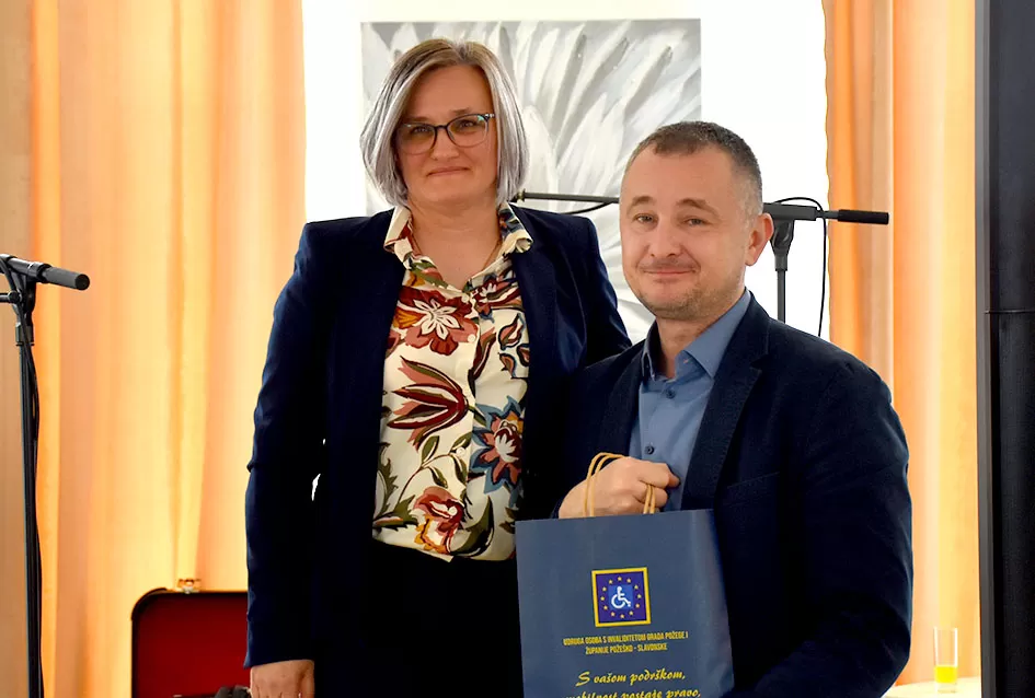 Blagoslovljeno i javnosti predstavljeno novo, prilagođeno vozilo za osobe s invaliditetom