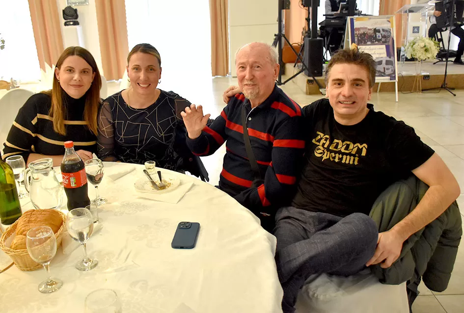 Blagoslovljeno i javnosti predstavljeno novo, prilagođeno vozilo za osobe s invaliditetom