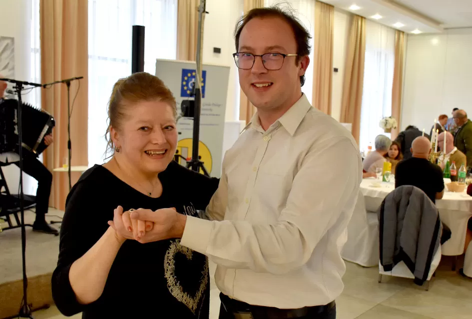 Blagoslovljeno i javnosti predstavljeno novo, prilagođeno vozilo za osobe s invaliditetom