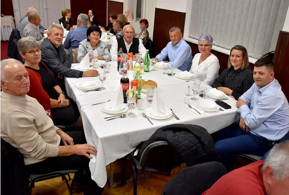 Martinjska zabava Udruge ʼVino-Kapʼ: Krštenje mošta i vinski zavjeti u Kaptolu