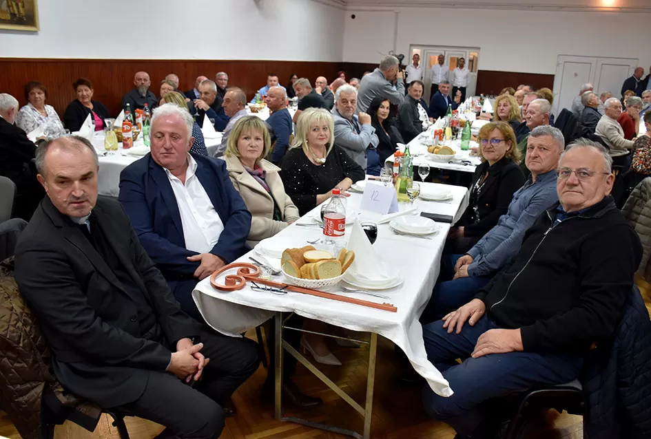 Martinjska zabava Udruge ʼVino-Kapʼ: Krštenje mošta i vinski zavjeti u Kaptolu