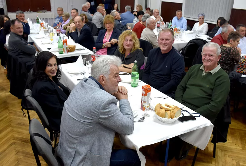 Martinjska zabava Udruge ʼVino-Kapʼ: Krštenje mošta i vinski zavjeti u Kaptolu