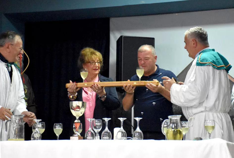 Martinjska zabava Udruge ʼVino-Kapʼ: Krštenje mošta i vinski zavjeti u Kaptolu