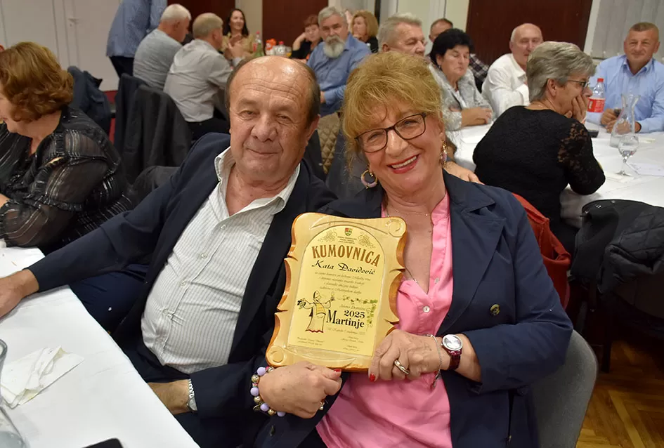 Martinjska zabava Udruge ʼVino-Kapʼ: Krštenje mošta i vinski zavjeti u Kaptolu