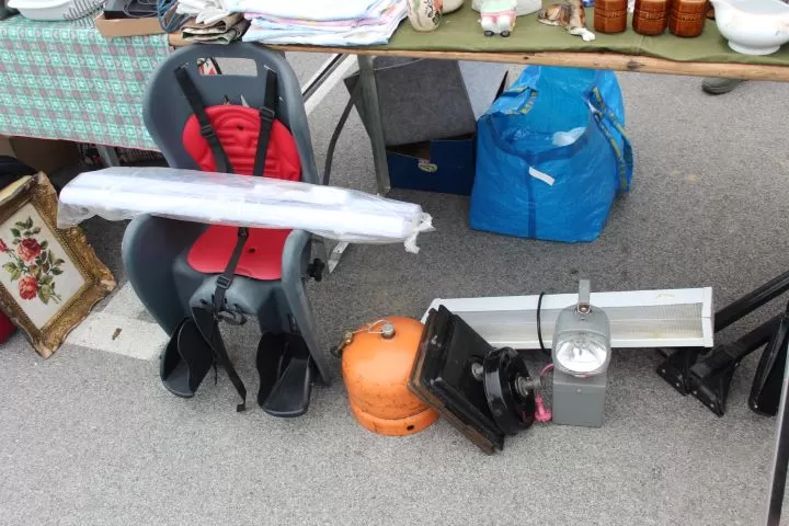 FOTOZABILJEŠKA: Održan buvljak na pleterničkoj tržnici 