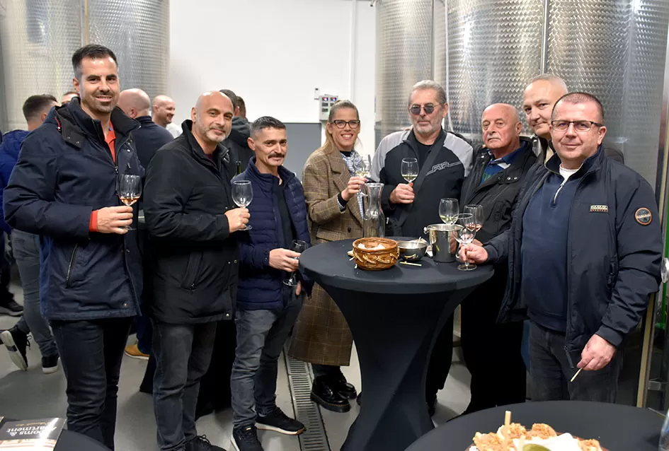 Požega.eu | Rijeke posjetitelja preplavile podrume na Danu otvorenih podruma  u Kutjebu