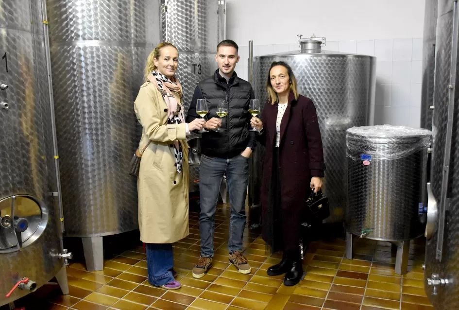 Rijeke posjetitelja preplavile podrume na Danu otvorenih podruma  u Kutjebu