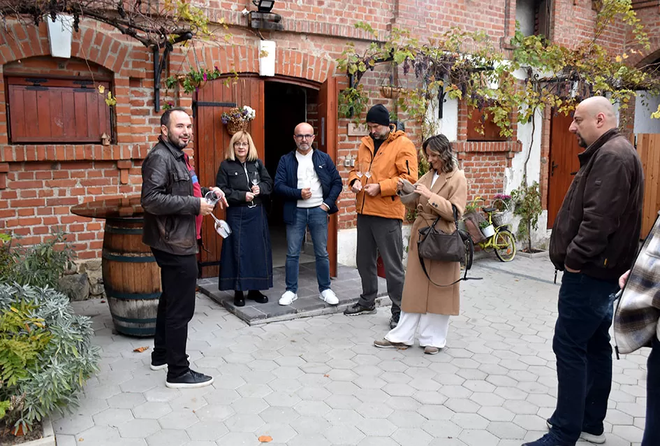 Rijeke posjetitelja preplavile podrume na Danu otvorenih podruma  u Kutjebu