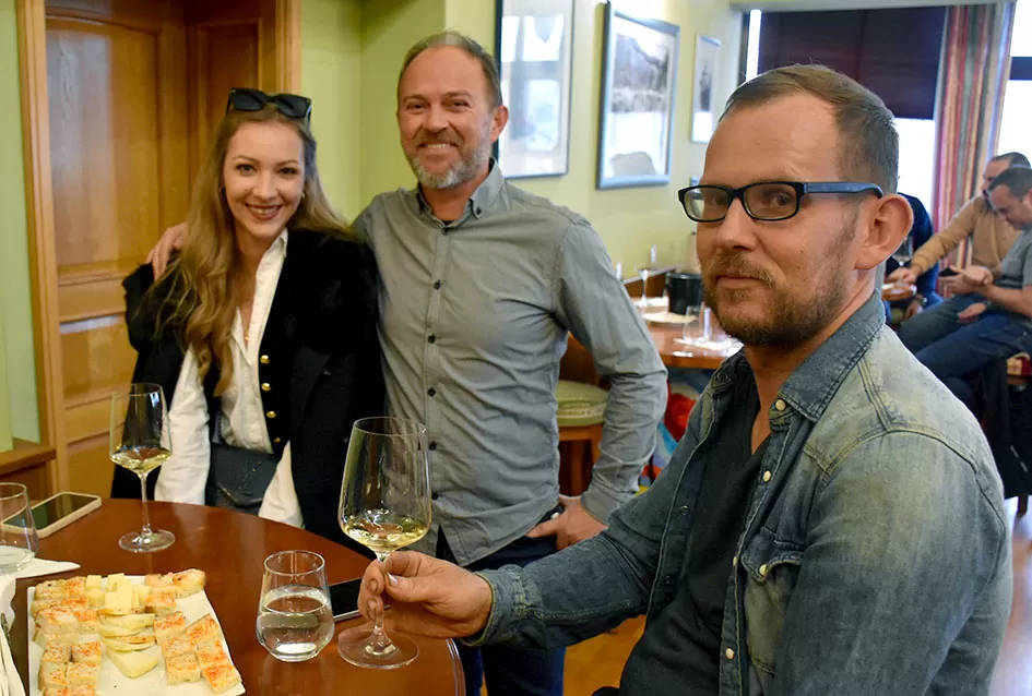 Rijeke posjetitelja preplavile podrume na Danu otvorenih podruma  u Kutjebu