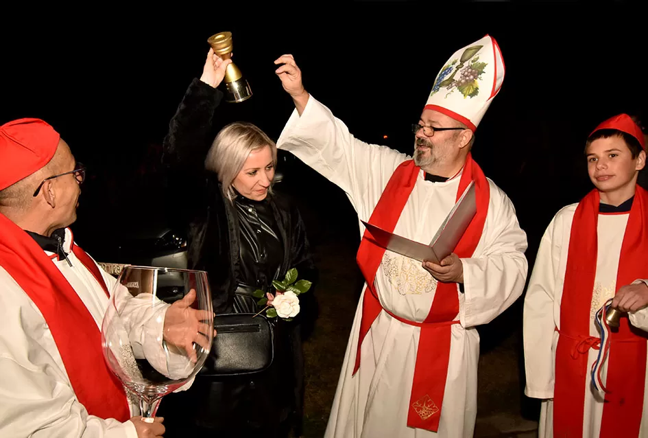 Požega.eu | Vukovići na Sokolovcu proslavili jubilarno 15. Martinje: Klaudija Mihaljević Ruža nova kuma