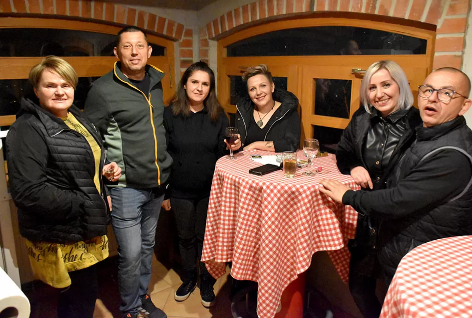 Vukovići na Sokolovcu proslavili jubilarno 15. Martinje: Klaudija Mihaljević Ruža nova kuma