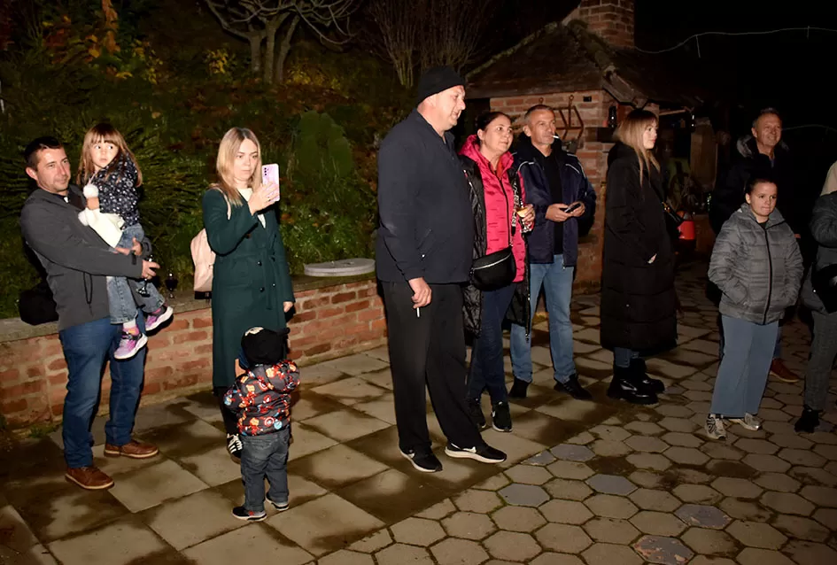 Vukovići na Sokolovcu proslavili jubilarno 15. Martinje: Klaudija Mihaljević Ruža nova kuma