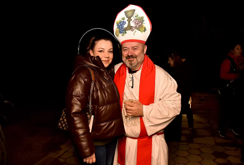 Vukovići na Sokolovcu proslavili jubilarno 15. Martinje: Klaudija Mihaljević Ruža nova kuma