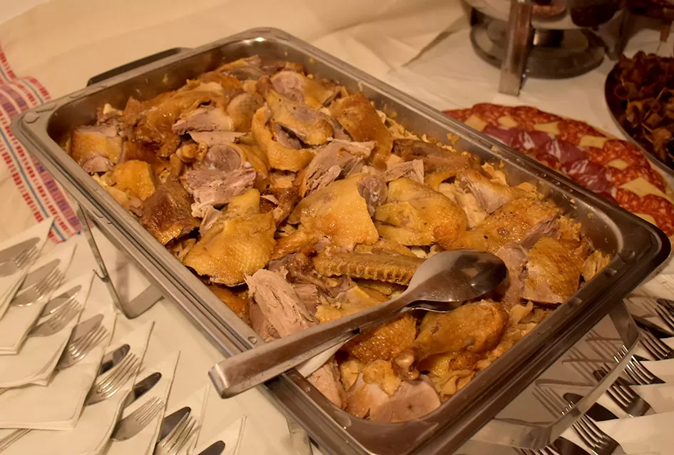 Vukovići na Sokolovcu proslavili jubilarno 15. Martinje: Klaudija Mihaljević Ruža nova kuma