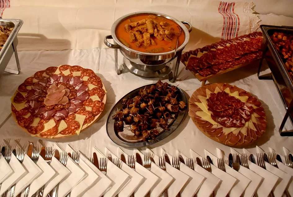 Vukovići na Sokolovcu proslavili jubilarno 15. Martinje: Klaudija Mihaljević Ruža nova kuma