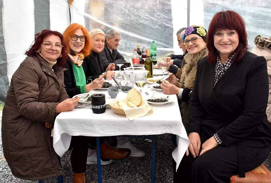 Martinje kod Zorice Tandare: Tradicija, pjesma i juneći gulaš umjesto svinjetine