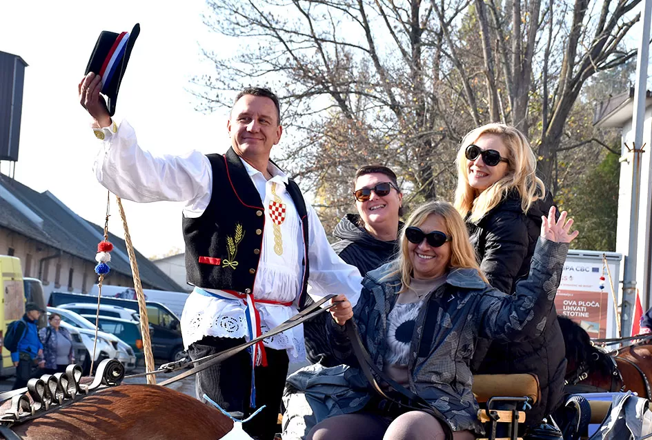 Nikad bolje Martinje u Kutjevu – tisuće planinara, gostiju i ljubitelja graševine uživalo u nezaboravnom danu