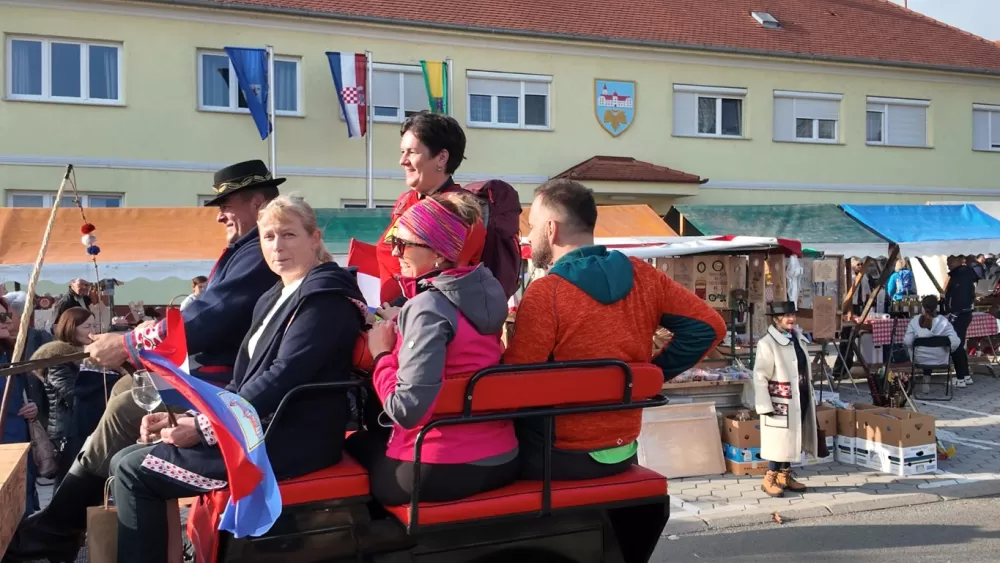 Nikad bolje Martinje u Kutjevu – tisuće planinara, gostiju i ljubitelja graševine uživalo u nezaboravnom danu