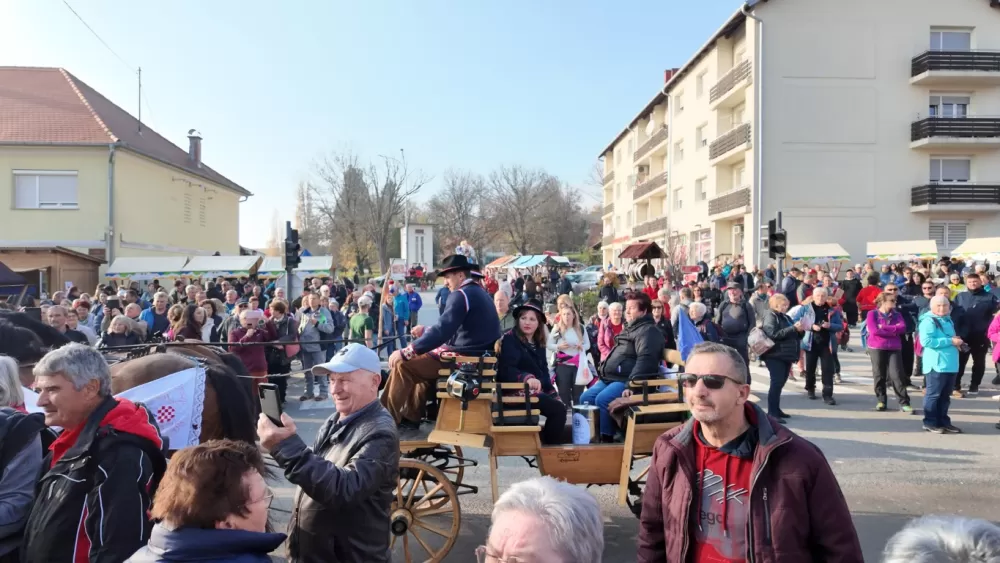 Nikad bolje Martinje u Kutjevu – tisuće planinara, gostiju i ljubitelja graševine uživalo u nezaboravnom danu