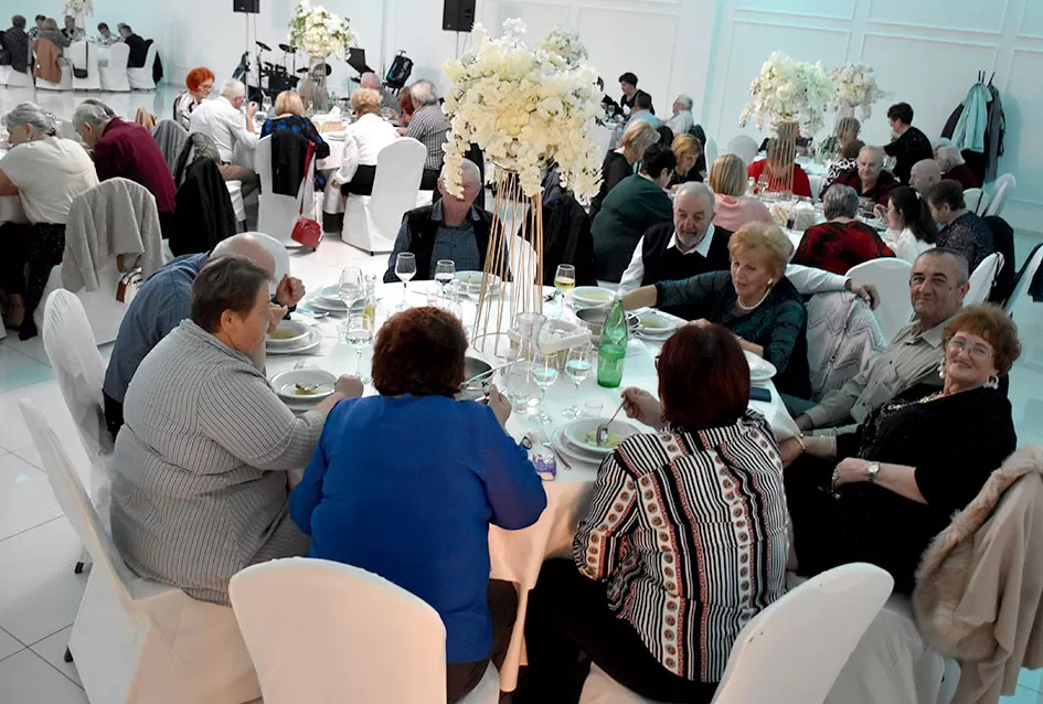 Više od stotinu uzvanika na mjesečnoj zabavi Marice Budimski Mace, plesalo se do iza ponoći