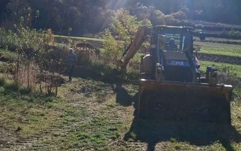 U Djedinoj Rijeci proveli akciju vađenja i trapljenja sadnica starih sorti voćaka