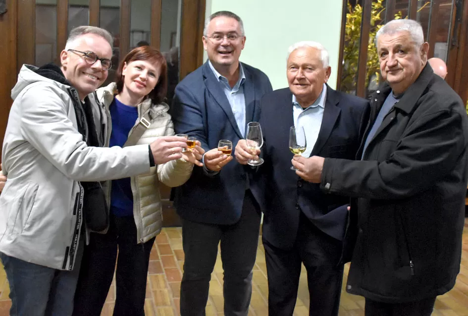 Krštena mlada graševina, kušana rijetka arhivska vina stara preko 30 godina