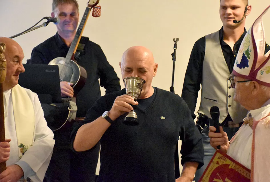 Krštena mlada graševina, kušana rijetka arhivska vina stara preko 30 godina