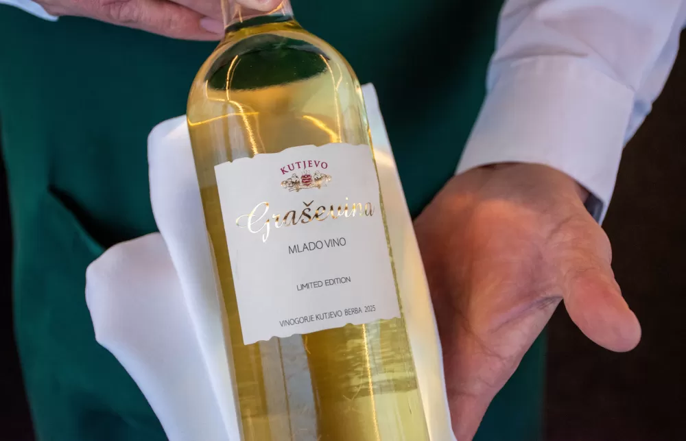 VINARIJA KUTJEVO - VRIJEME JE ZA MLADU GRAŠEVINU