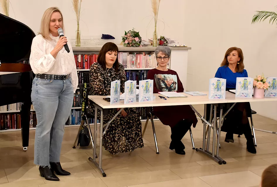 Predstavljena „Naša zimska pjesmoslikovnica“: Knjiga učiteljice Irene Ivetić ilustrirana dječjim radovima učenika OŠ Dobriša Cesarić