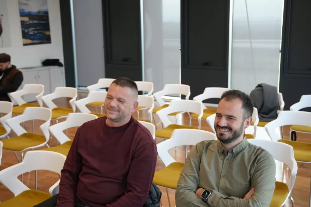 Gospodarstvenici Brodsko-posavske i susjednih županija učili o pravilima komunikacije prema potrošačima