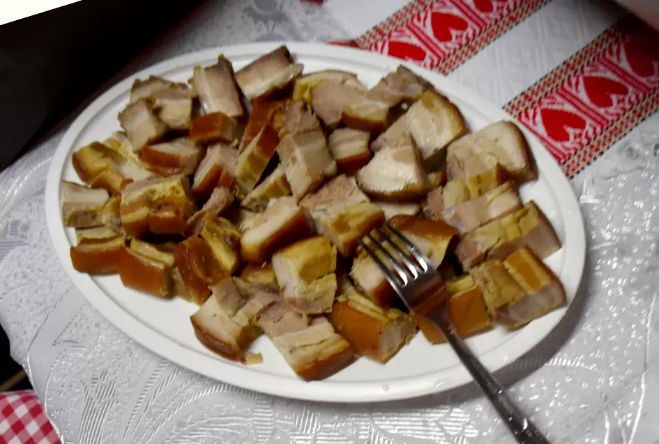 Požeška poduzetnica Ivanka Doiković proslavila Martinje: Franjo Lucić i Marinko Markota novi vinski kumovi