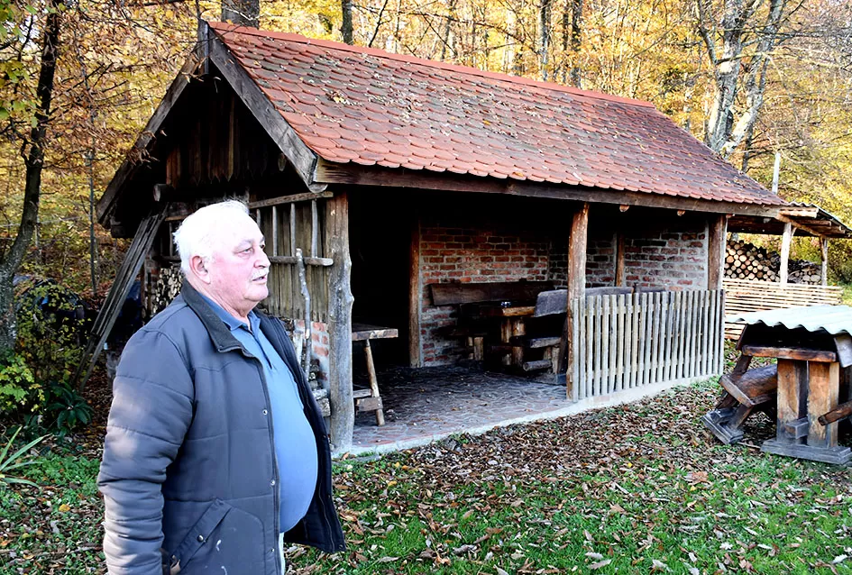 Jezero Sovinjak životno djelo Marice i Slavka Marinovića čeka novog vlasnika: Raj za ribiče i izletnike na korak do Požege
