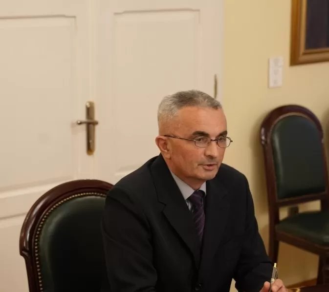 Gradonačelnik ne odustaje: Unatoč problemima s likvidnošću, Požega ide po novo skupocjeno službeno vozilo vrijedno gotovo 60 tisuća eura