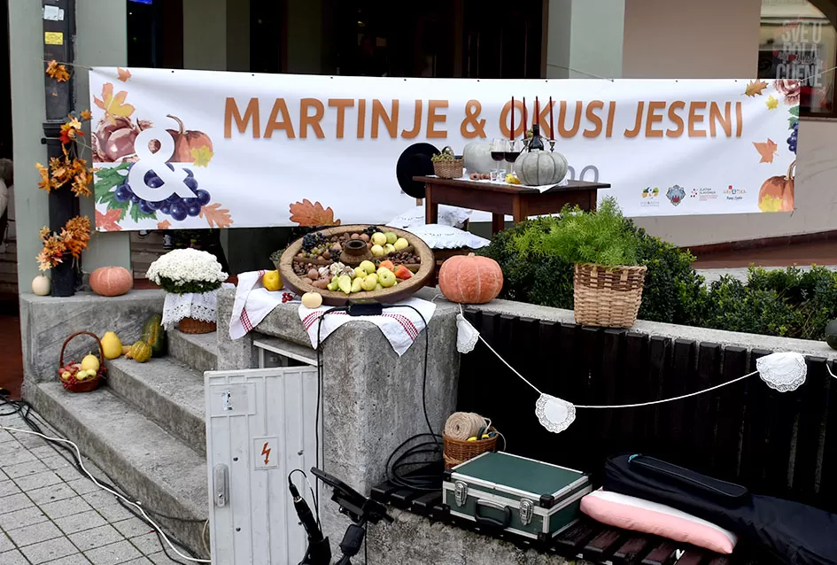 Požega proslavila Martinje u duhu tradicije: Središte grada odjekivalo obredom krštenja mošta!