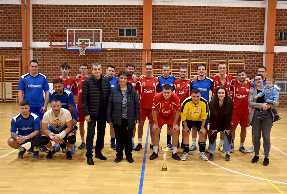 Nogometaši ramanovačkog Slavonca pobjednici turnira u čast sumještaninu