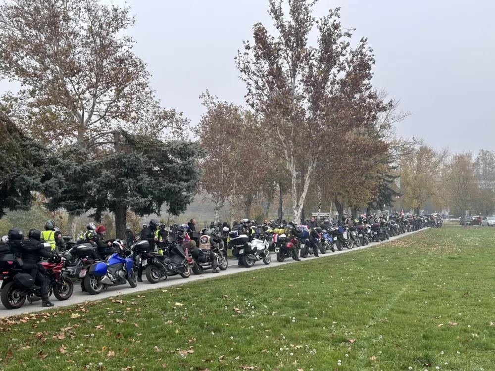 SB Online | Dolazak motociklističke karavane „Zajedno u ratu, zajedno u miru“ u Slavonski Brod