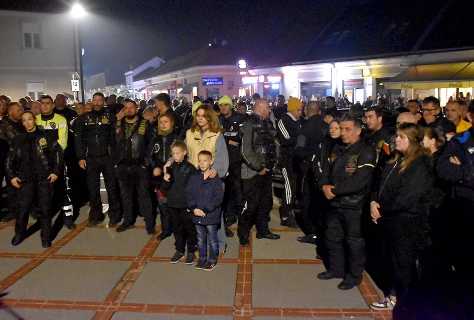 [FOTOGALERIJA] Moto karavana “Zajedno u ratu, zajedno u miru” stigla u Požegu