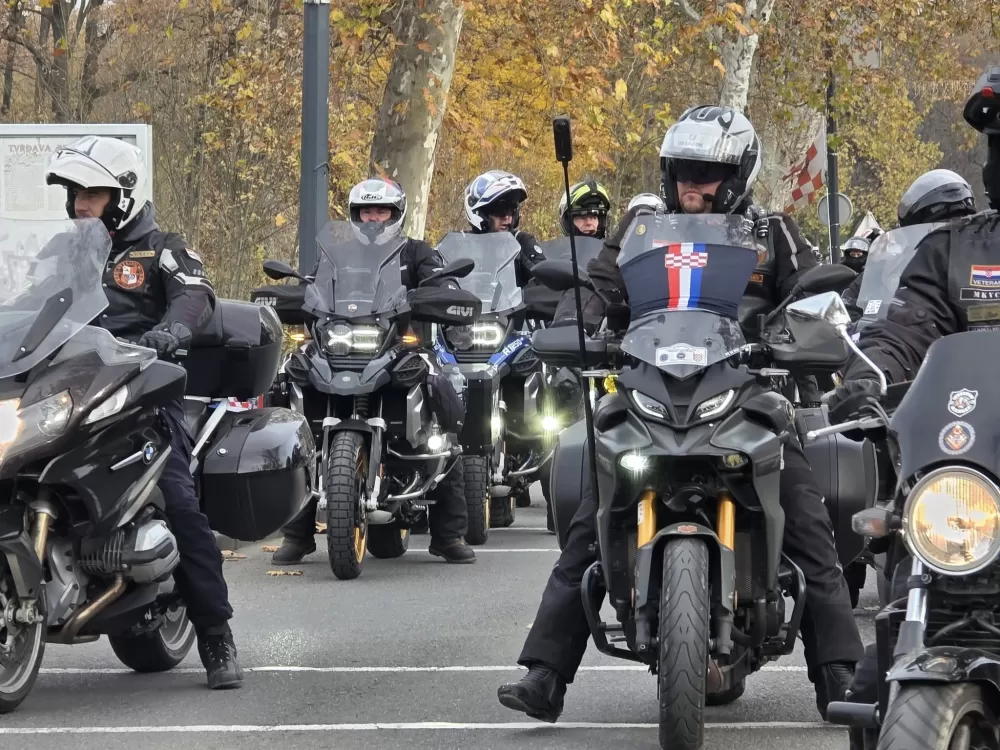 Slavonski Brod u znaku zajedništva: Nikad veća moto-karavana na putu za Vukovar