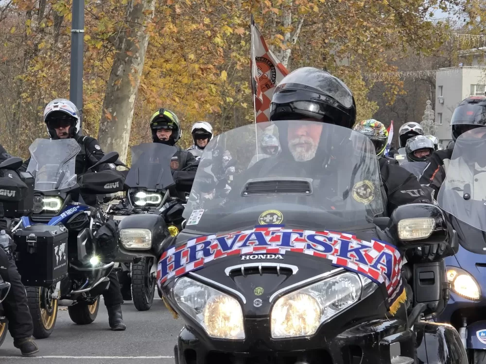 Slavonski Brod u znaku zajedništva: Nikad veća moto-karavana na putu za Vukovar