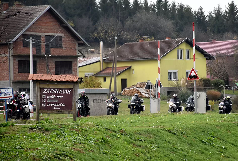 TOPLINA ZAJEDNIŠTVA U ČAGLINU: Više od 800 sudionika moto-karavane Prevlaka–Vukovar dočekano s osmijehom, ponosom i zahvalnošću