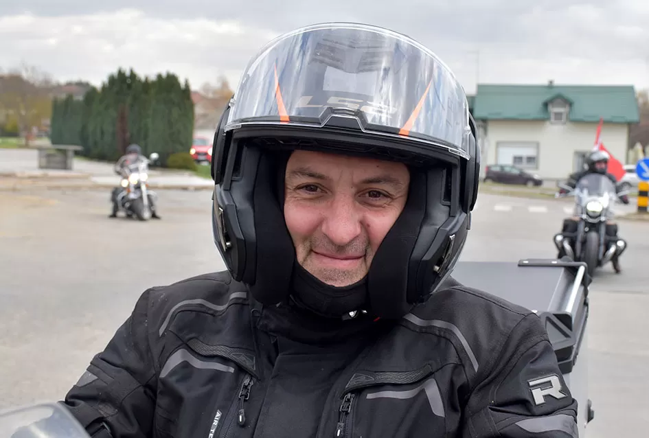 TOPLINA ZAJEDNIŠTVA U ČAGLINU: Više od 800 sudionika moto-karavane Prevlaka–Vukovar dočekano s osmijehom, ponosom i zahvalnošću