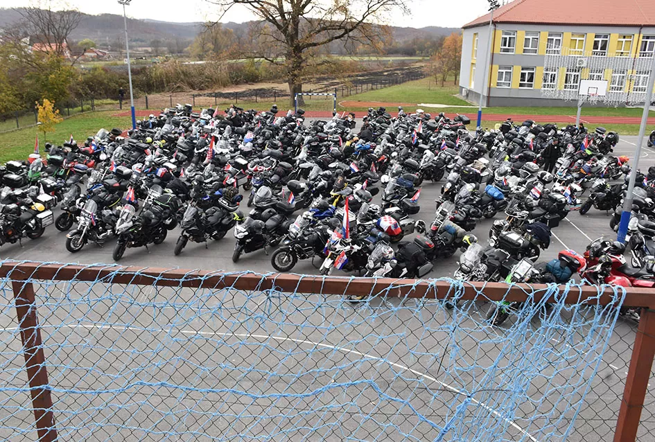 TOPLINA ZAJEDNIŠTVA U ČAGLINU: Više od 800 sudionika moto-karavane Prevlaka–Vukovar dočekano s osmijehom, ponosom i zahvalnošću