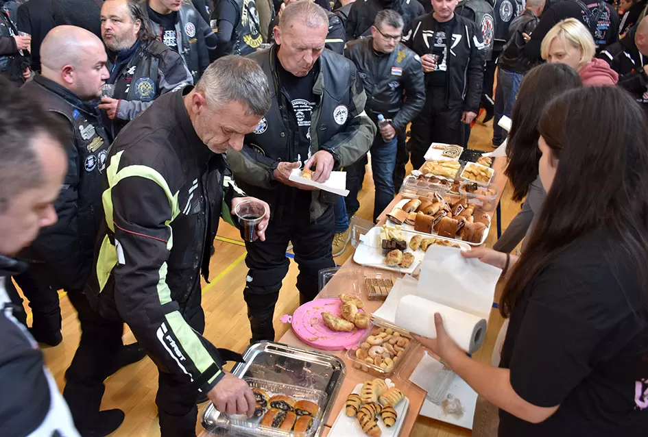 TOPLINA ZAJEDNIŠTVA U ČAGLINU: Više od 800 sudionika moto-karavane Prevlaka–Vukovar dočekano s osmijehom, ponosom i zahvalnošću