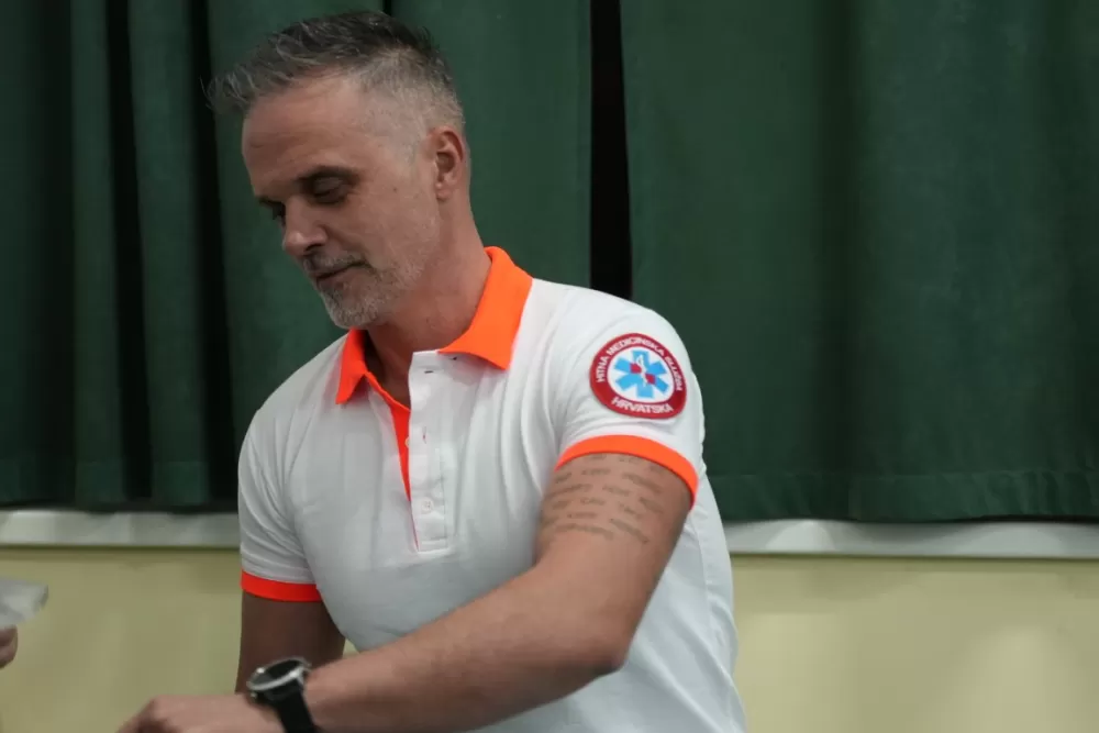 Inovativan iskorak Zavoda za hitnu medicinu Brodsko-posavske županije: Edukacija jedinstvena u Hrvatskoj oduševila sudionike