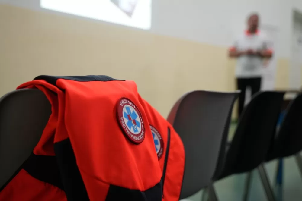 Inovativan iskorak Zavoda za hitnu medicinu Brodsko-posavske županije: Edukacija jedinstvena u Hrvatskoj oduševila sudionike